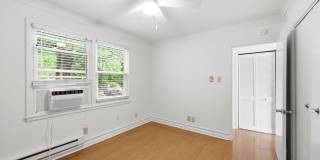 635 Daniels Street Gallery 17