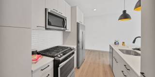 Triangle Square Gallery 47