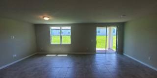 4-Bedroom, 2.-Bathroom in Winter Haven Gallery 6