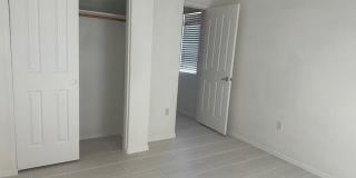 2250 E Deer Valley Road Gallery 21