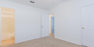 563 STAFFORDSHIRE Drive E Gallery 13