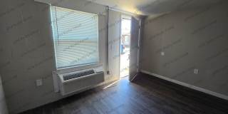 Renovated two bedroom near Harden Street - FREE first month Gallery 8