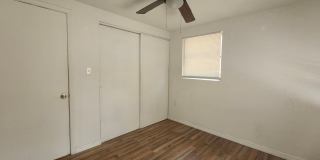 Charming 2 bedroom, 1 Bath Gallery 8
