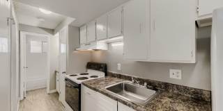 Parkwood Plaza Gallery 51