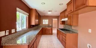 370 Las Flores Dr Gallery 1