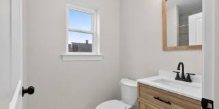 455 Fulton St Gallery 16