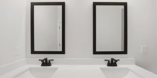 319 Orchid Street Gallery 31