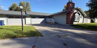 Gorgeous family home in Fox Farm area Gallery 1