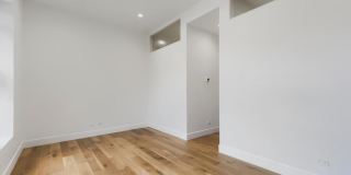 6740 N Sheridan Road, Gallery 4