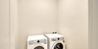 600 3rd Ave S Gallery 24