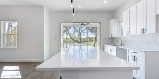 2121 BROAD WATER Drive Gallery 16