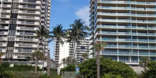 5825 Collins Ave Gallery 73