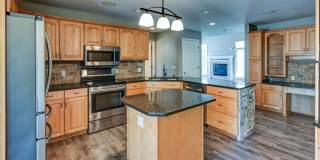 Beautifully updated 4 bedroom home in Southbridge, Waunakee Gallery 19