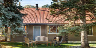 129 E Hopkins Avenue Gallery 1