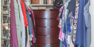 2300 N Commonwealth Gallery 8