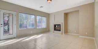 4 Bedroom Home in Silverstone Ranch Gallery 14