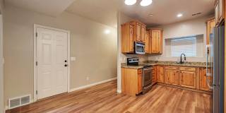 Beautiful Riverton Townhome in Gated Community w 1 car garage attached Gallery 6