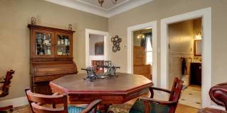 Bungalow in Desirable Highlands! Location Matters! Gallery 13