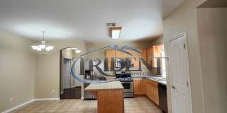 3-bedroom 2-bath home with den located in Edgewater Gallery 12