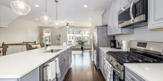 3208 Marion Square Gallery 2