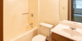 Upscale Duplex 2BD/2BA Cul-de-sac Gallery 6