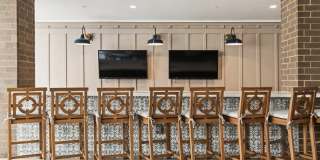 Everly Everly Gallery 34