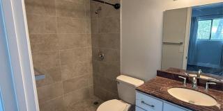 320 E Palm Circle unit: 320 Gallery 10