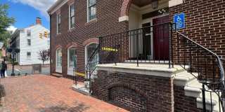 225 N WASHINGTON Street Gallery 30