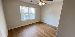 BRIDGEWATER HOME! LEASING FOR IMMEDIATE MOVE IN! 1/2 Off Deposit! Gallery 4