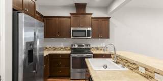 Lovely 3 bedroom/2.5 Bath Townhouse Gallery 4