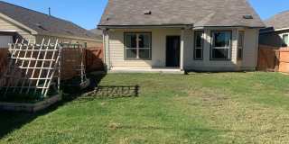 *COMING SOON* Comfort & Convenience – 2-Story Home with Fenced Backyard! Gallery 28