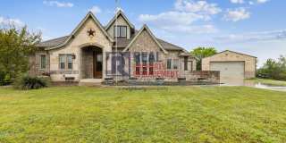 Custom 3-Bedroom Home on 2+ Acres in Deer Ridge Estates Gallery 1