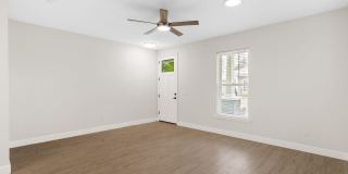 Gorgeous remodeled 3-bedroom, 2.5 bath home in Hillcrest Gallery 13