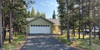 Custom Home Close to Big Deschutes Gallery 1