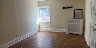 1201 E 4th Street unit: 4 Gallery 8