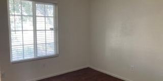 10747 Tolliver Street Gallery 16