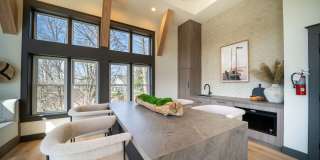 The Estates Gallery 17