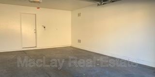 5809 E Hampton Ave Gallery 13
