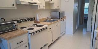 425 30th Avenue West Gallery 26