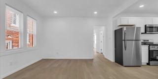 2725 Leslie Street Gallery 6