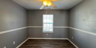 3 Bedroom Home available w/fenced yard Gallery 33