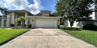 4 Bed, 2 Bath | Pond Views | Private Lake Access Gallery 1