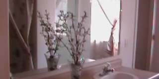 Beautiful 4 bedroom, 2 bath home available Gallery 5