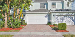 Luxurious 3+Loft Coach Home in Summit Place - 2 Car Garage - Pet OK W/Approval - Amazing Views! Gallery 1