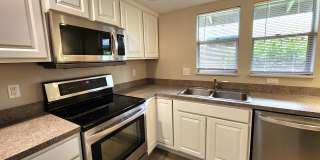 5908 S Willow Way Gallery 1