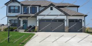 Gorgeous Custom Built Dyer 4 Bedroom Gallery 1