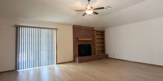 Spacious 3 Bed + Study | Fireplace, Covered Patio & Fully Fenced Backyard Gallery 6