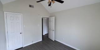 Enjoy a convenient and stylish living! Gallery 10