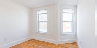 633 East 6th St. Gallery 9