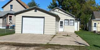 530 3rd St SE, Jamestown, ND 58401 Gallery 1